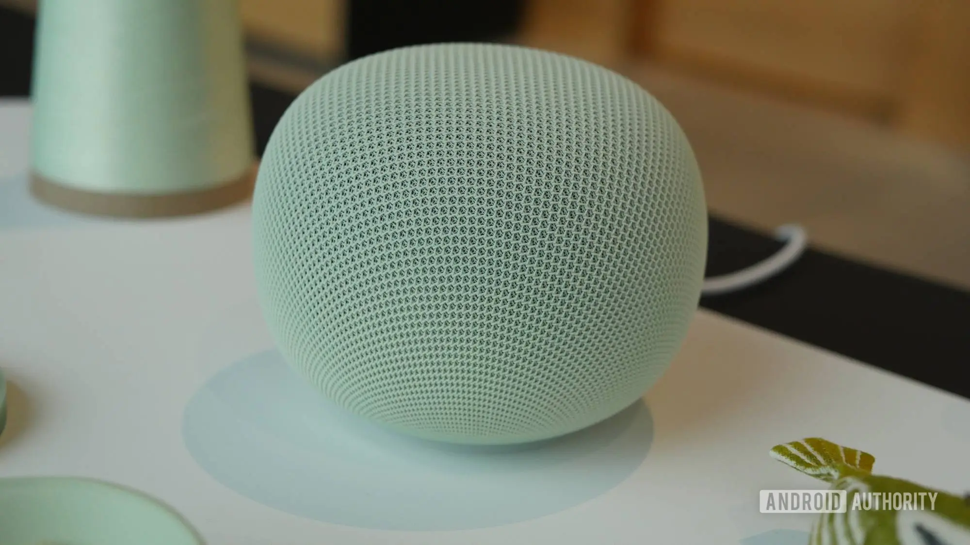 Google Home Speaker unboxed early, revealing an unfortunate hardware decision