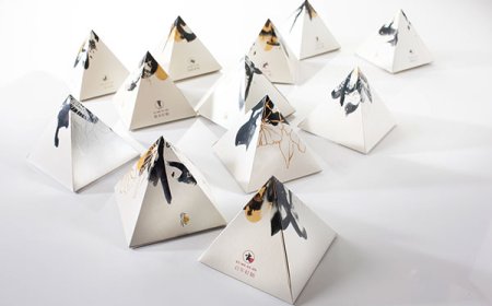 Custom Pyramid Boxes Enhance Brand Presence and Secure Presentation