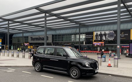 Booked a Flight? Here’s Why Locals Pre-Book a Taxi to Heathrow Airport