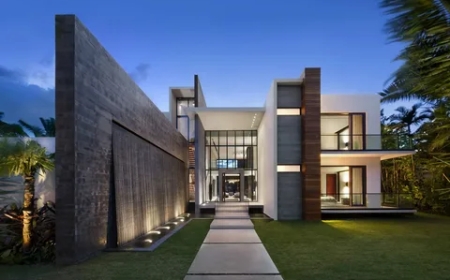 Modern Luxury Homes | Discover Contemporary Elegance & Comfort
