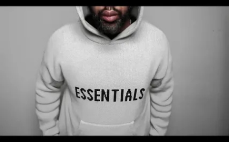 Fear of God Essentials Shorts – The Perfect Fusion of Comfort, Style, and Everyday Versatility