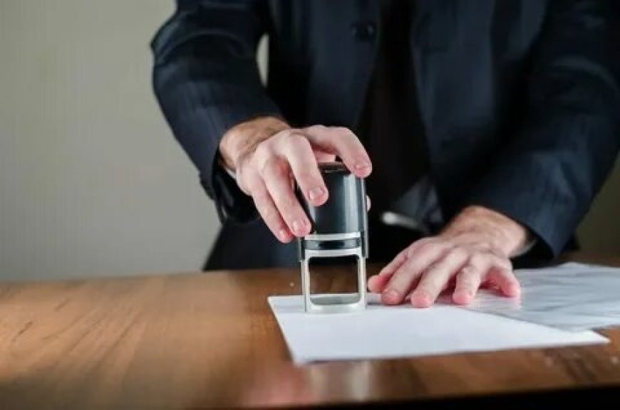 Walk-In vs. Appointment for Notary Republic Near Me