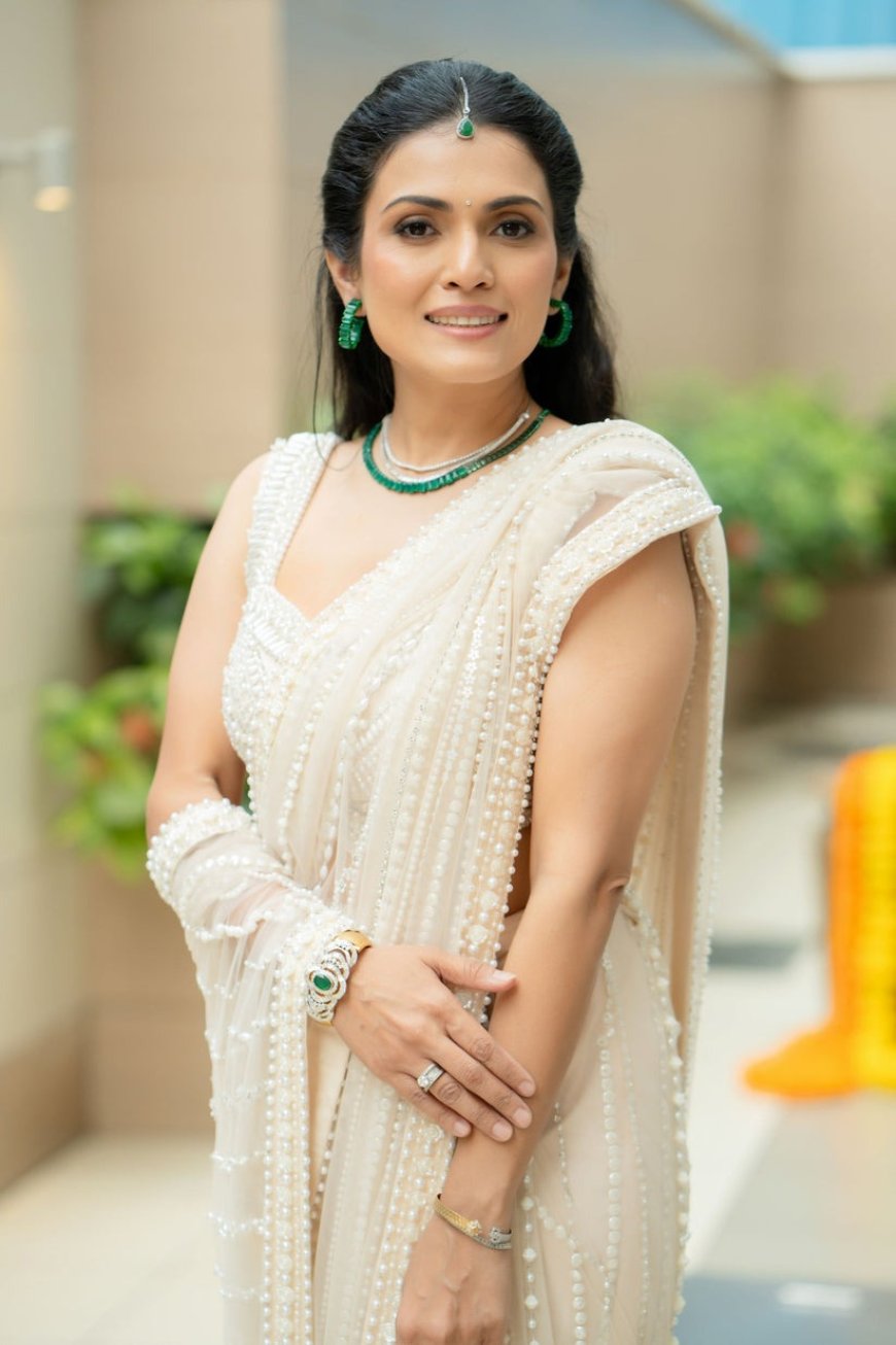 Pearl Lehengas: The Epitome of Bridal Elegance and Sophisticated Glamour